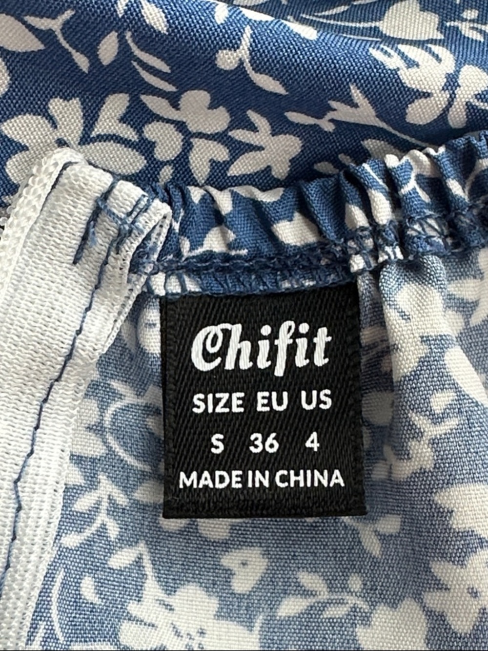 Chifit Floral Puff Sleeve Midi Dress - Picture 12 of 13